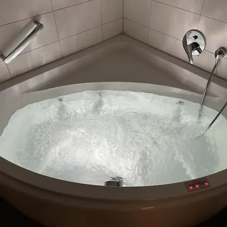 Blackforest Lounge Direkt An Der Skipiste, Inkl Parkplatz Und Skiraum